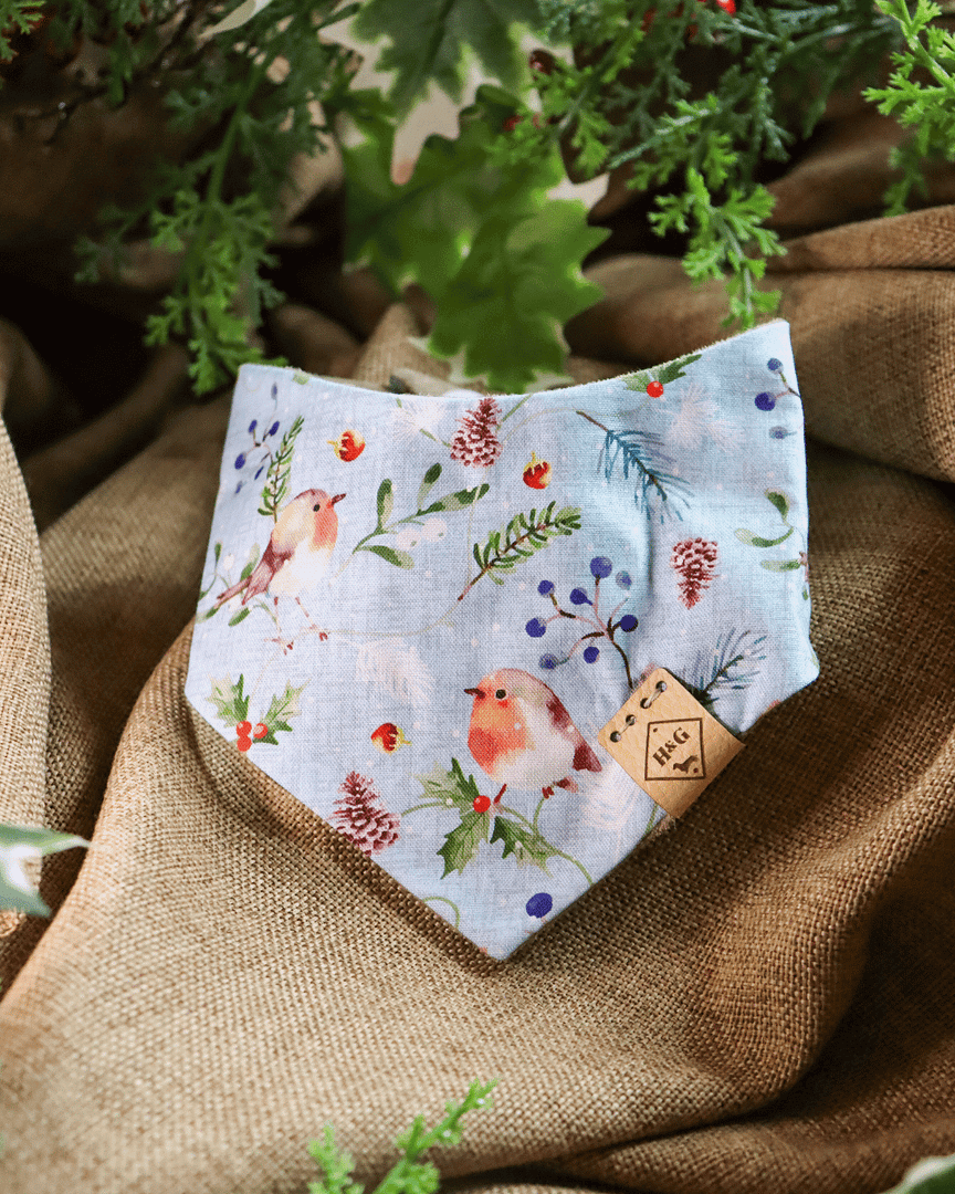 When Robins Appear - Christmas Bandana
