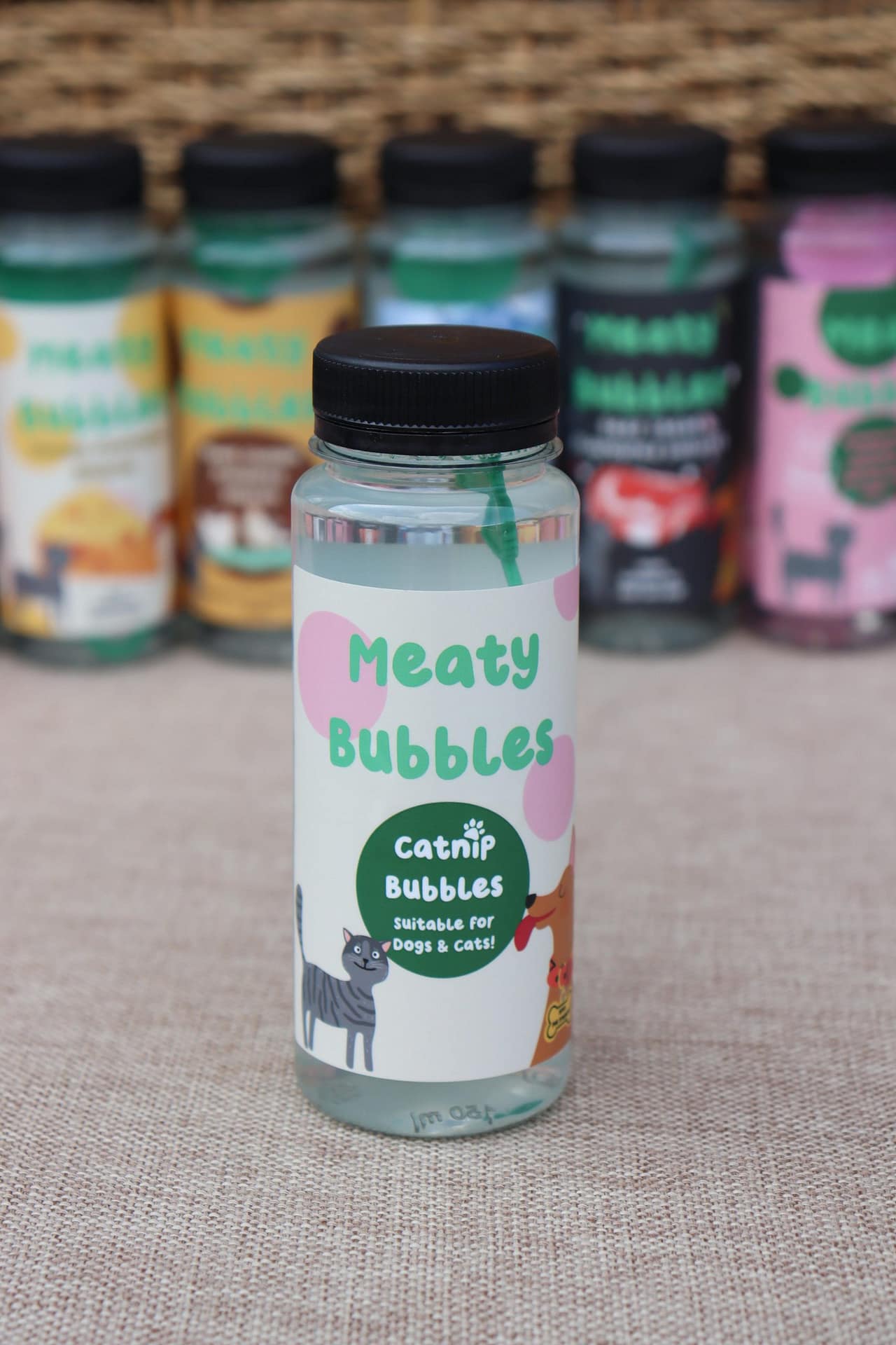 Meaty Bubbles Catnip Flavour Vegan Cat Friendly Bubbles Harry and